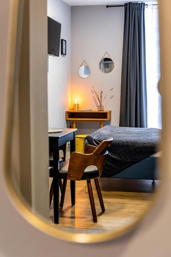 Escapade Place 11 - N2 Studio - Dinan Centre Eksteriør bilde